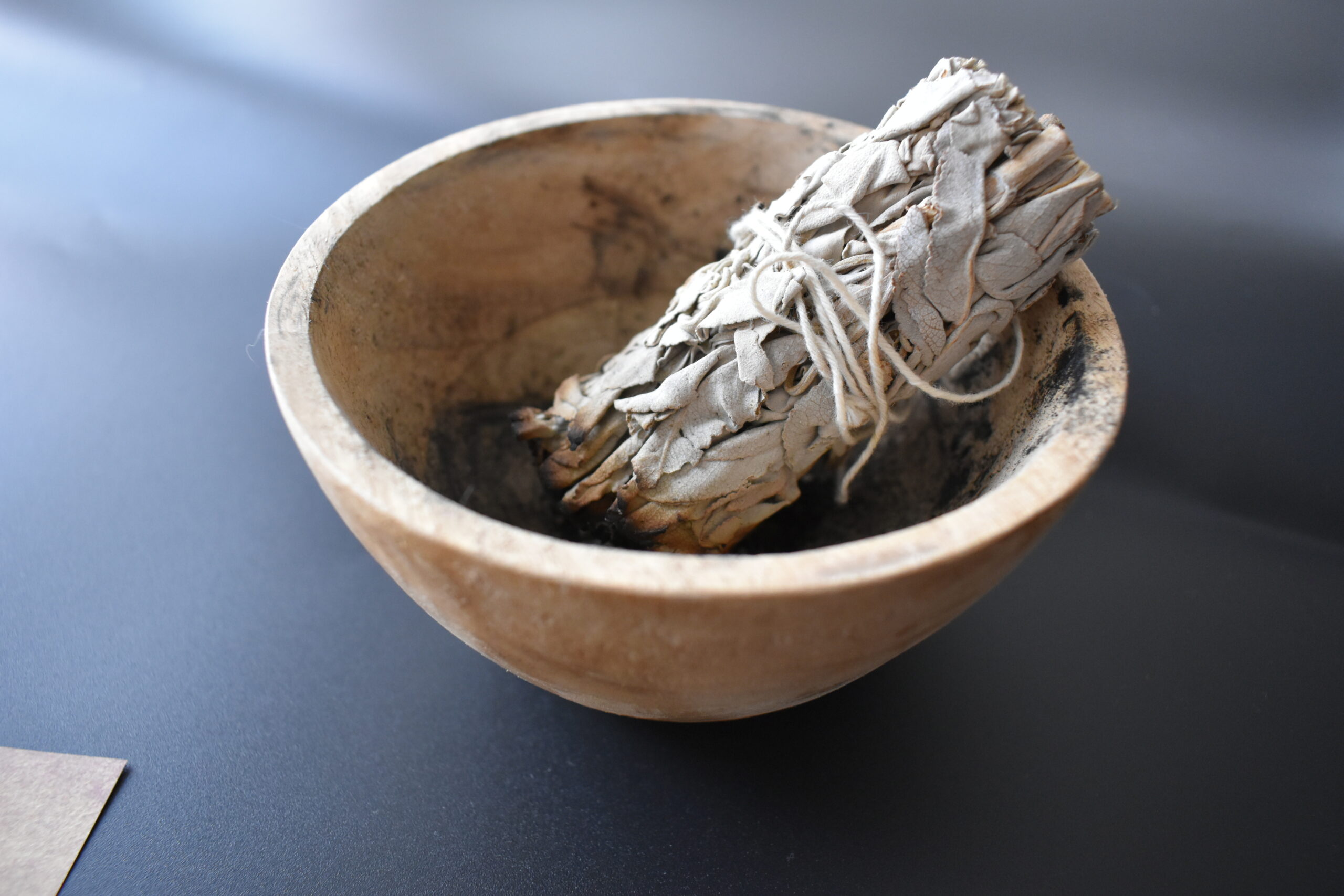 Le Gardien du Seuil : fondant parfumé à la sauge pour purifier et protéger votre espace
